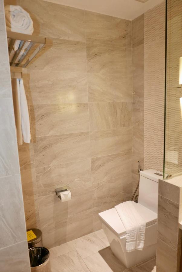 Acuatico Beach Resort & Hotel Inc. San Juan  Bagian luar foto
